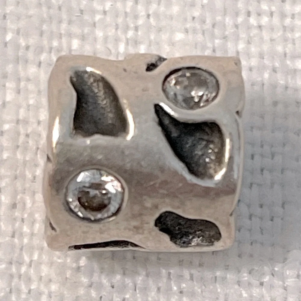 Authentic Pandora Retired Sterling Silver Cut Out Shapes Clear CZ Barrel Bead - Picture 1 of 4